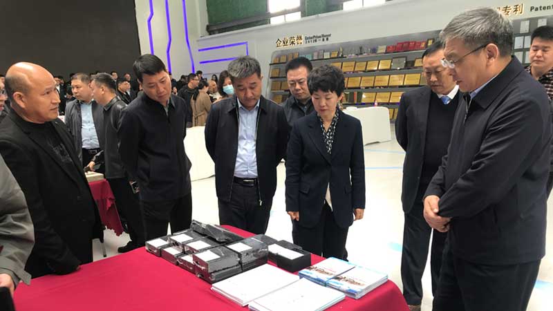 焦作綠色建筑建材產業(yè)聯(lián)盟成立暨供需對接大會召開-1